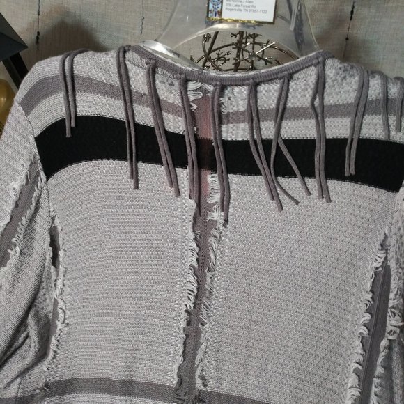 1520 Size Large Belldini Shell and Matching Cardigan - Picture 7 of 8